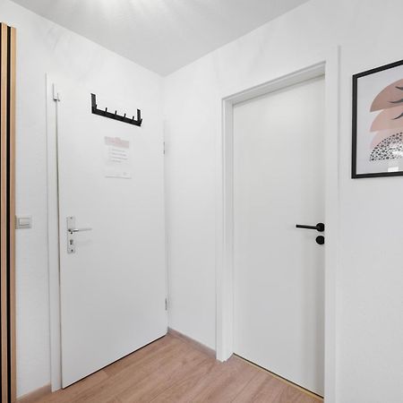 Malu Rooms - Im Stadtzentrum, Smarttv, Netflix, 24H Checkin Ludwigsburg Exterior photo