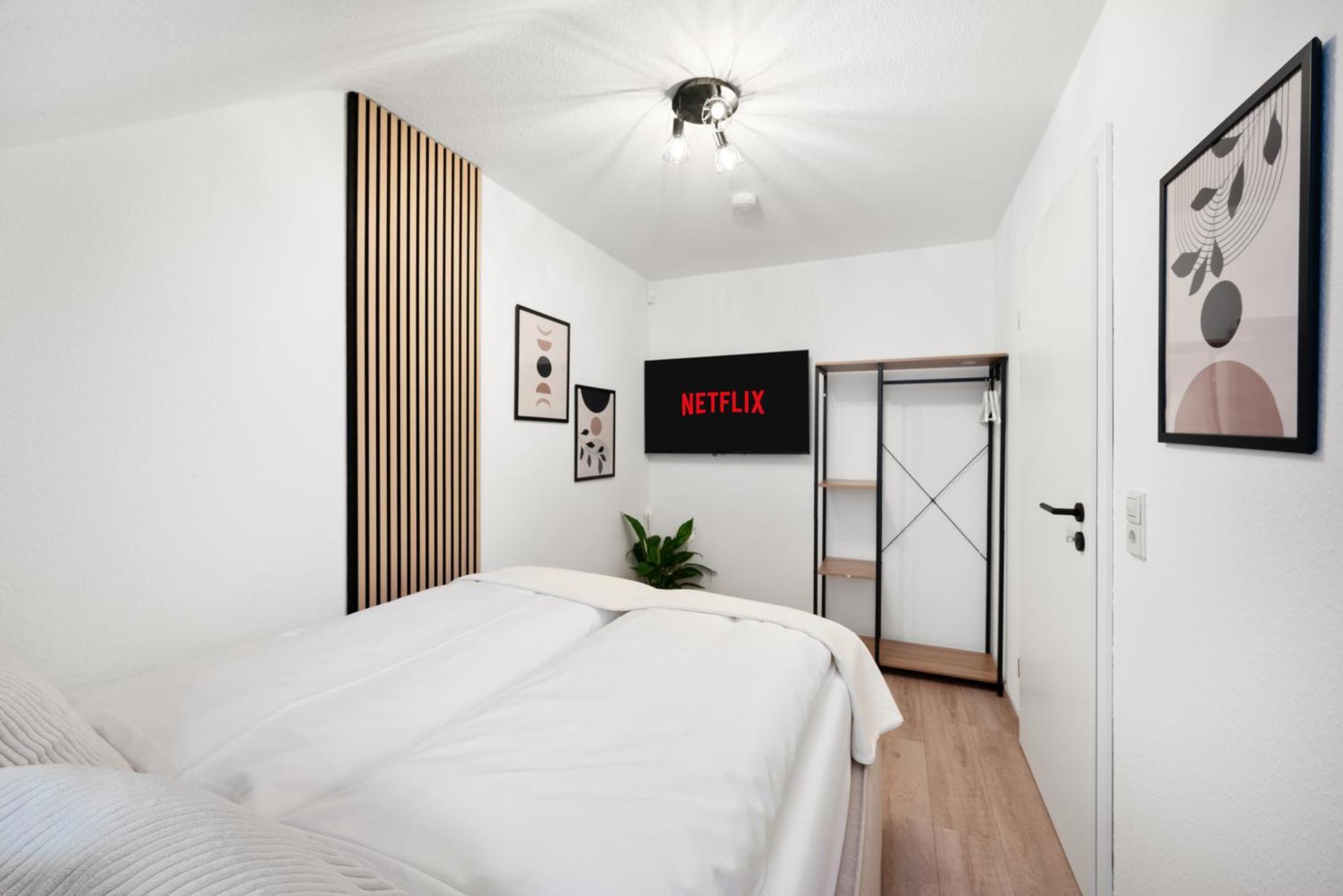 Malu Rooms - Im Stadtzentrum, Smarttv, Netflix, 24H Checkin Ludwigsburg Exterior photo